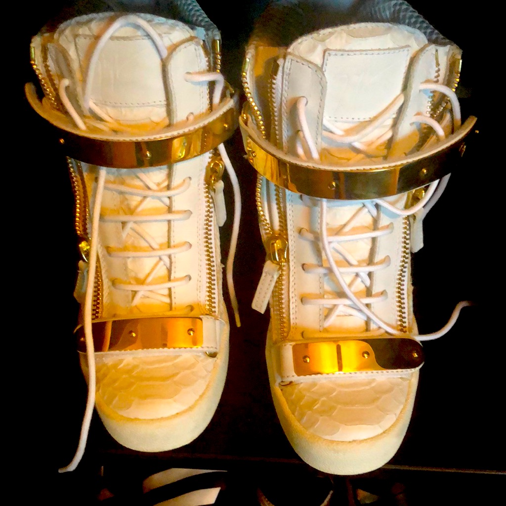 Authentic Giuseppe Zanotti Woman High Top Sneakers